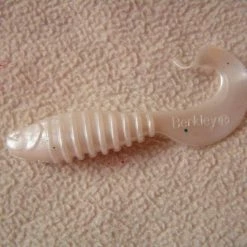 Berkley Flex Grub Shad 3″-jigit, Väri:Pearl, 100g